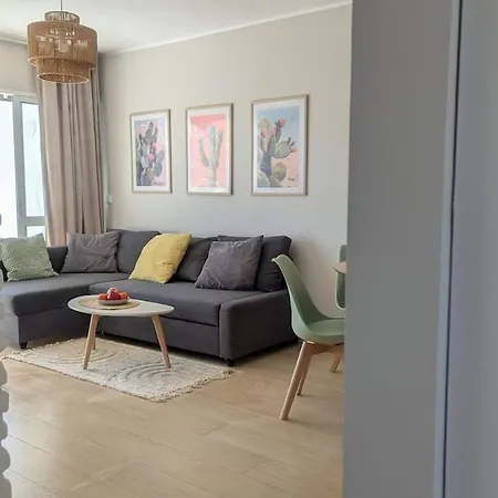 Lovely Casa Del Sol Close To The And Puerto Marina