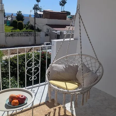 Lovely Casa Del Sol Close To The And Puerto Marina Benalmádena